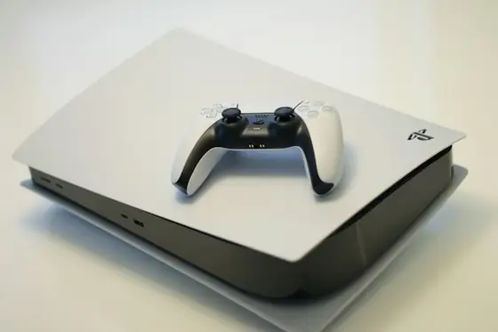 PlayStation Network & Xbox Live